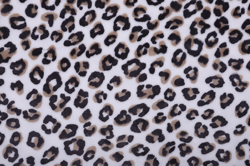 Single-sided leopard print flannel fleece