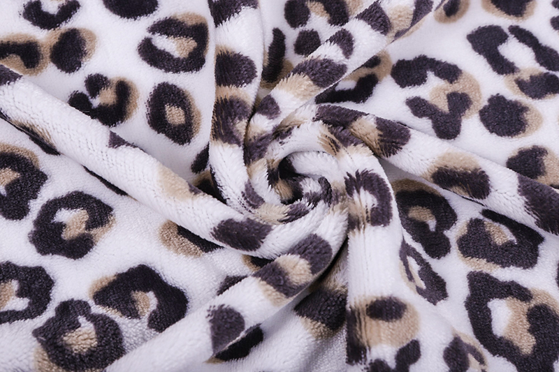 Single-sided leopard print flannel fleece