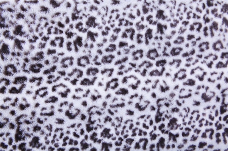 Gray leopard print artificial fur